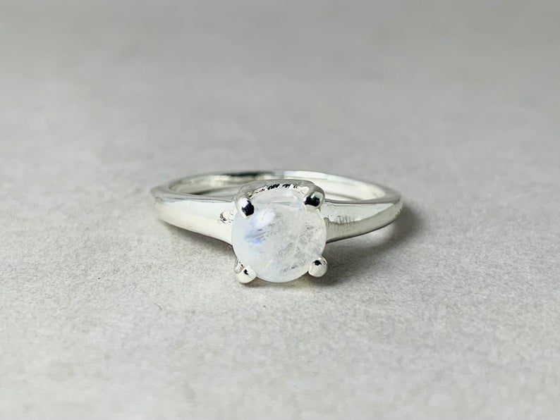 Handgemachter runder Mondsteinring 925 massiver Sterlingsilberring Geburtssteinring Silberschmuck Edelsteinring Charm Ring