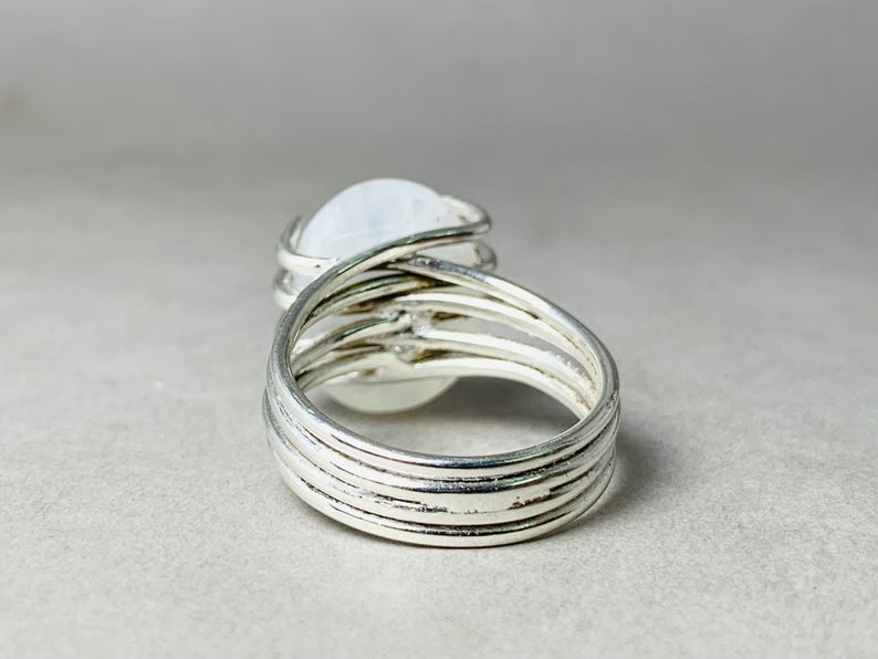 Regenbogen-Mondstein-Ring 925 Silberring Ovaler Mondsteinring Handgefertigter Unikat-Ring Silberschmuck Geschenkring