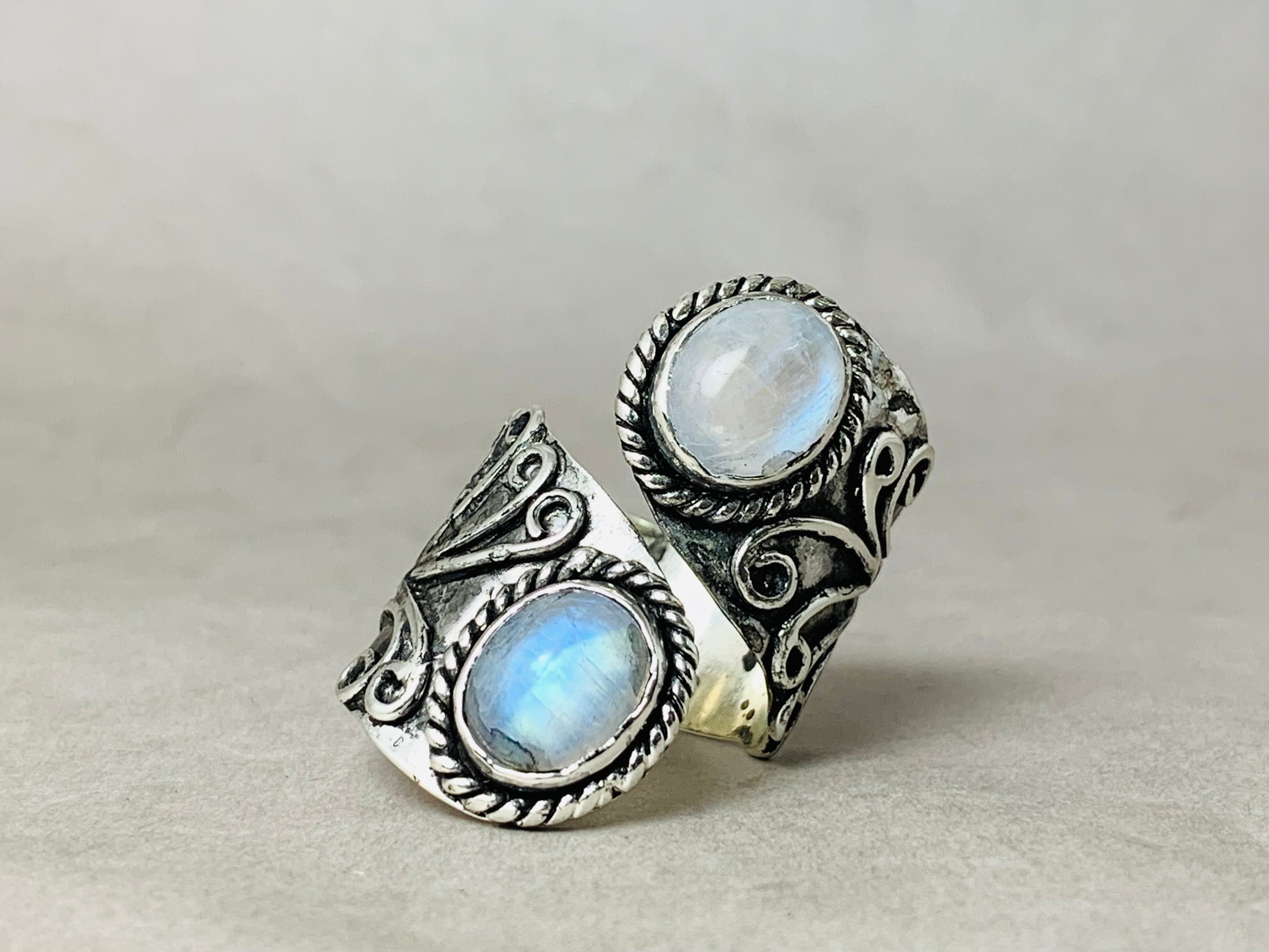Doppelter Mondstein Ring 925 Sterling Silber Ring Handgemachter Ring Blauer Blitz Ring Statement Boho Ring Damenring Alltagsring