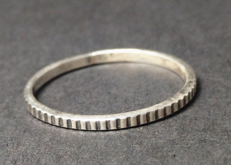 Handgefertigter Strukturring 925 Sterling Silber Stapelring Alltagsring Schmuck für sie