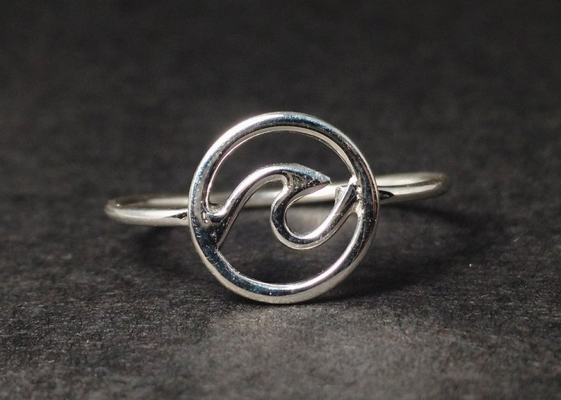 Zierlicher Wellenring 925 Sterling Silber Handgemachter Stapelring Silberner Wellenring Feiner Silberring Runder Kreisring
