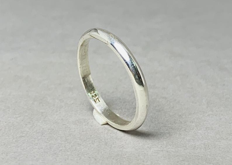 Stapelbarer Bandring 925 Sterling Silber Abschlussgeschenk Einfacher Glatter Bandring Halbkugelring