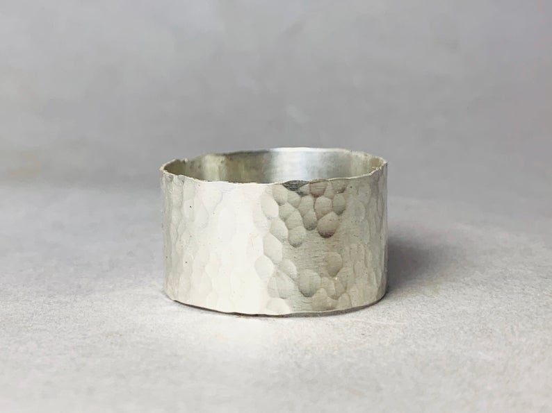 Gehämmerter Bandring 925er Silberring Breiter gehämmerter Sterlingsilberring Unisex-Ring Statement-Ring