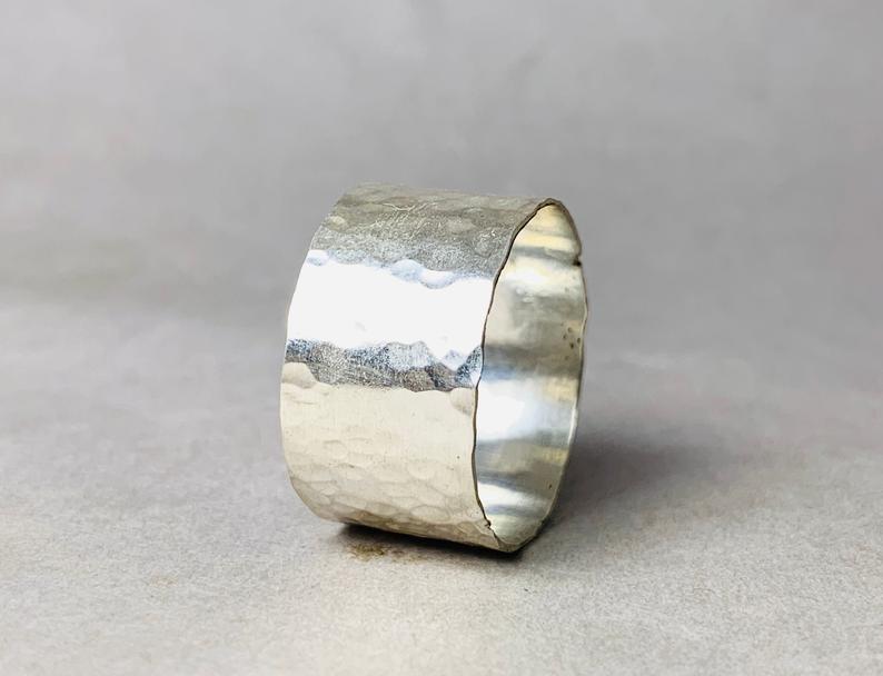 Gehämmerter Bandring 925er Silberring Breiter gehämmerter Sterlingsilberring Unisex-Ring Statement-Ring