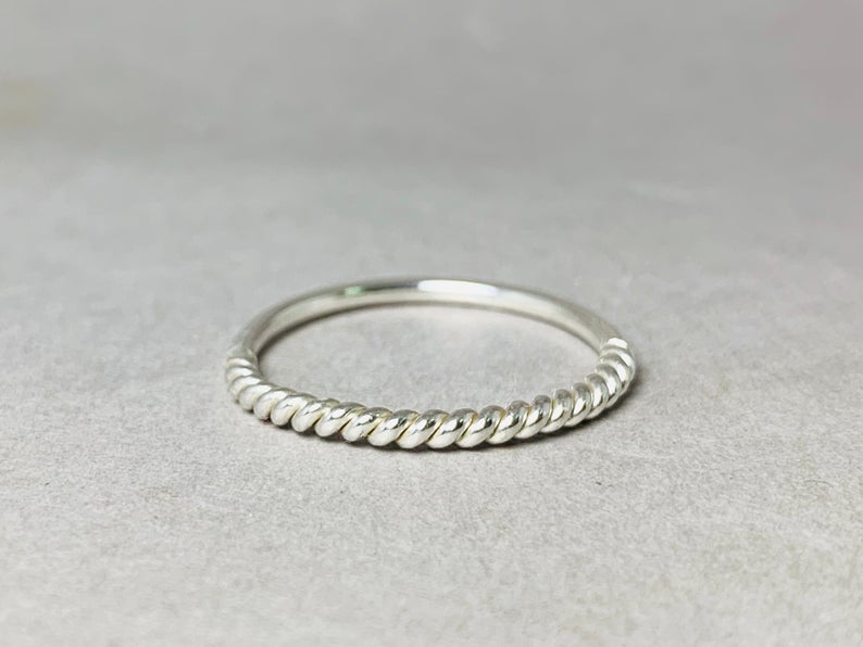 Halber Twist Ring 925 Sterling Silber Einzigartiger handgemachter Ring Boho Stacking Ring Bandring Halbrunder Ring Geschenkring