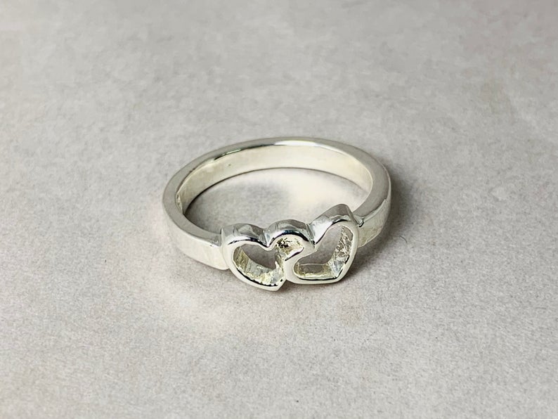Doppelter Herzring 925 Sterling Silber Chunky Ring mit Herz Versprechensring Geschenk für Sie Geburtstagsgeschenk Boho handgemachter Ring