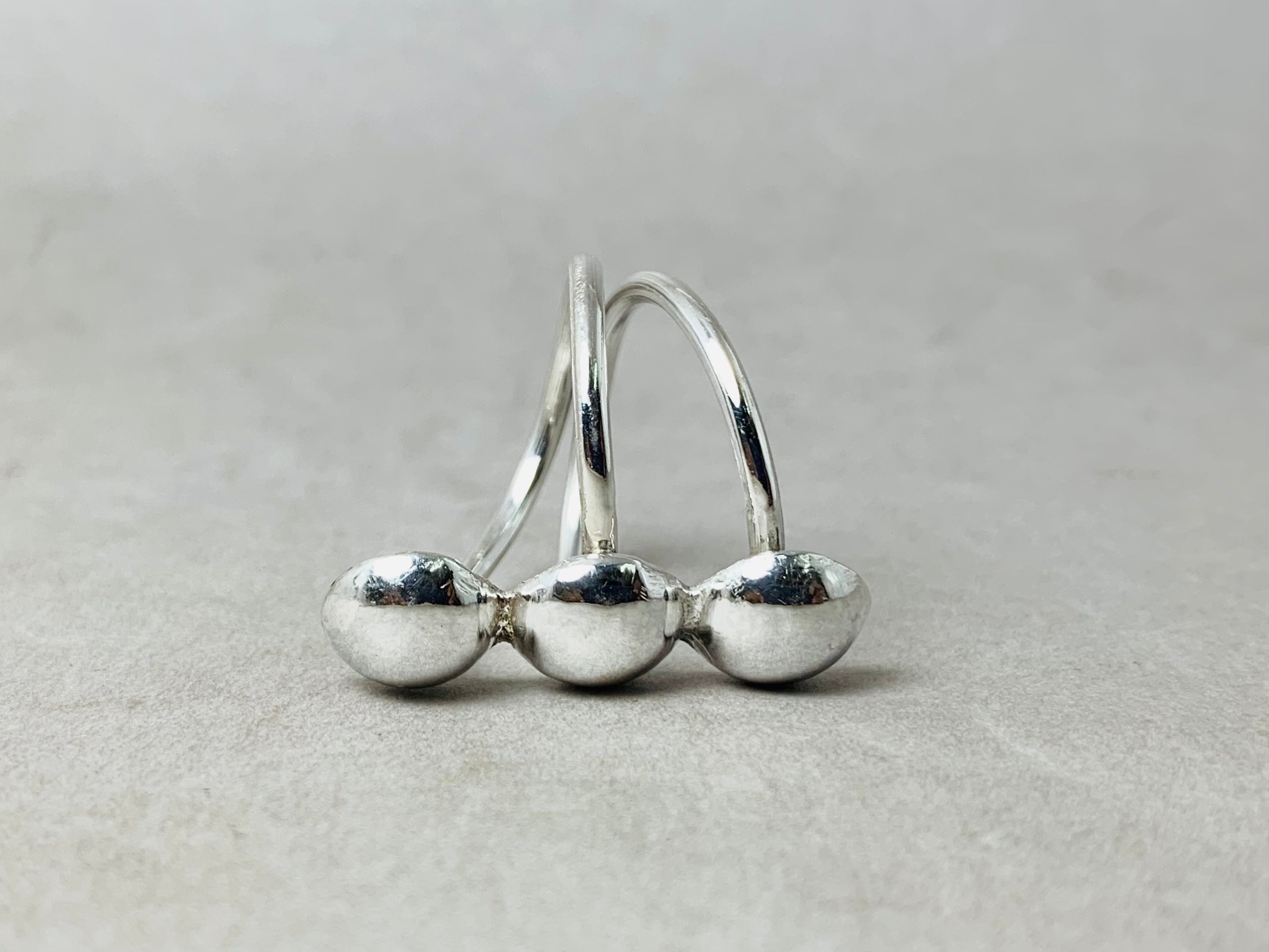 Dreifacher Kugelring 925 Sterling Silber Ring Statement-Ring Handgefertigt Einzigartiger Ring Geschenk für Sie Alltagsring