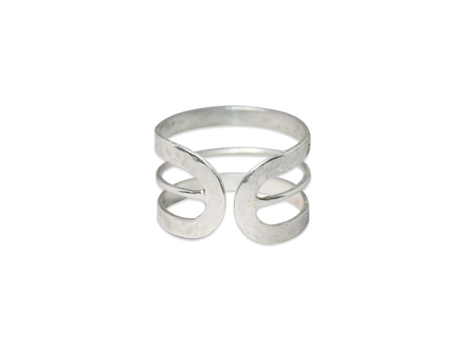 Gehämmerter Ring Breiter Bandring Verstellbarer Ring Silberband Statement-Ring Handgefertigter Ring Geschenkring