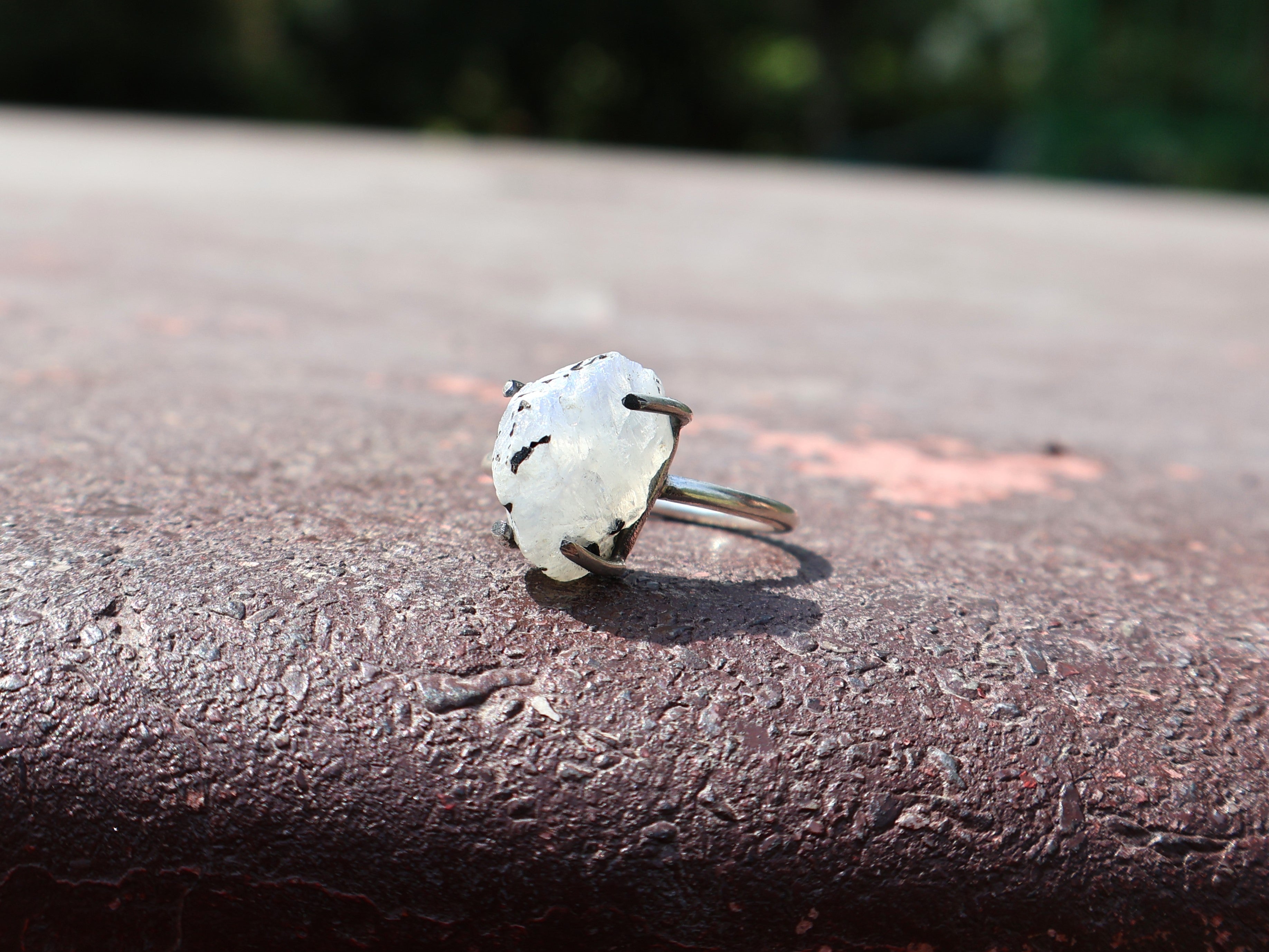 Roh Regenbogen Mondstein Ring 925 Sterling Silber Damen Ring Blauer Feuer Ring Geburtsstein Edelstein Ring Geschenk für Sie