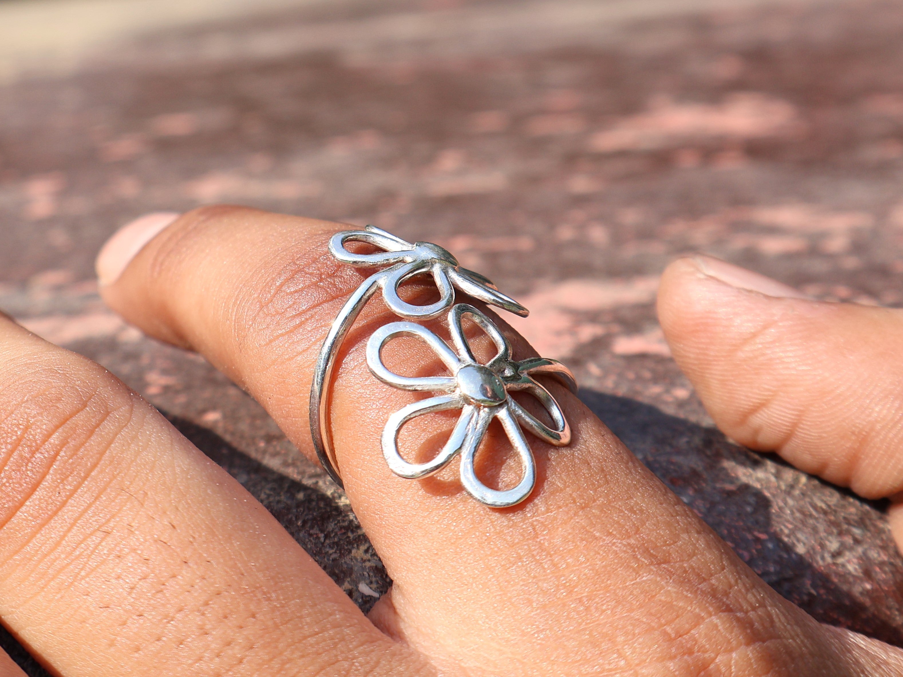 Silberner Blumenring 925 Sterling Silber Ring Handgefertigter Stapelring Geschenk für sie Böhmischer Schmuck Geschenk für sie