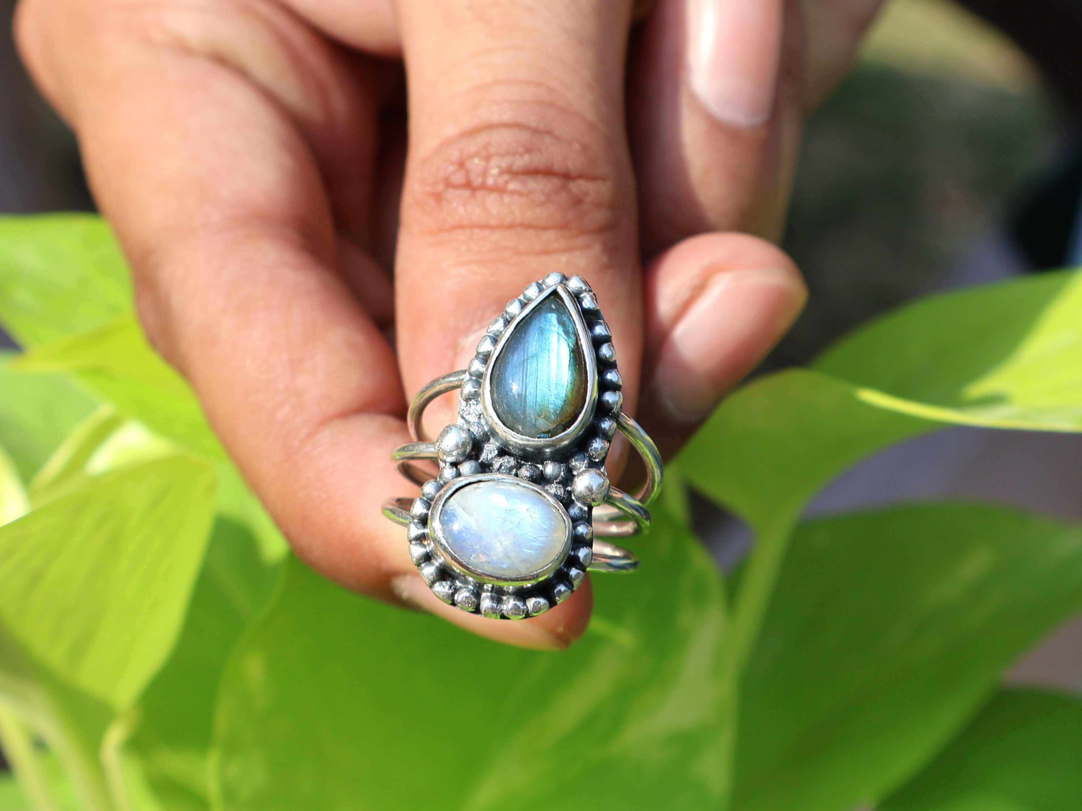 Labradorit- und Regenbogenmondstein-Ring 925 Sterling Silber Ring Handgefertigter Statement-Ring Tropfen & Ovale Form Edelstein Doppelstein Ring Geschenk für Sie