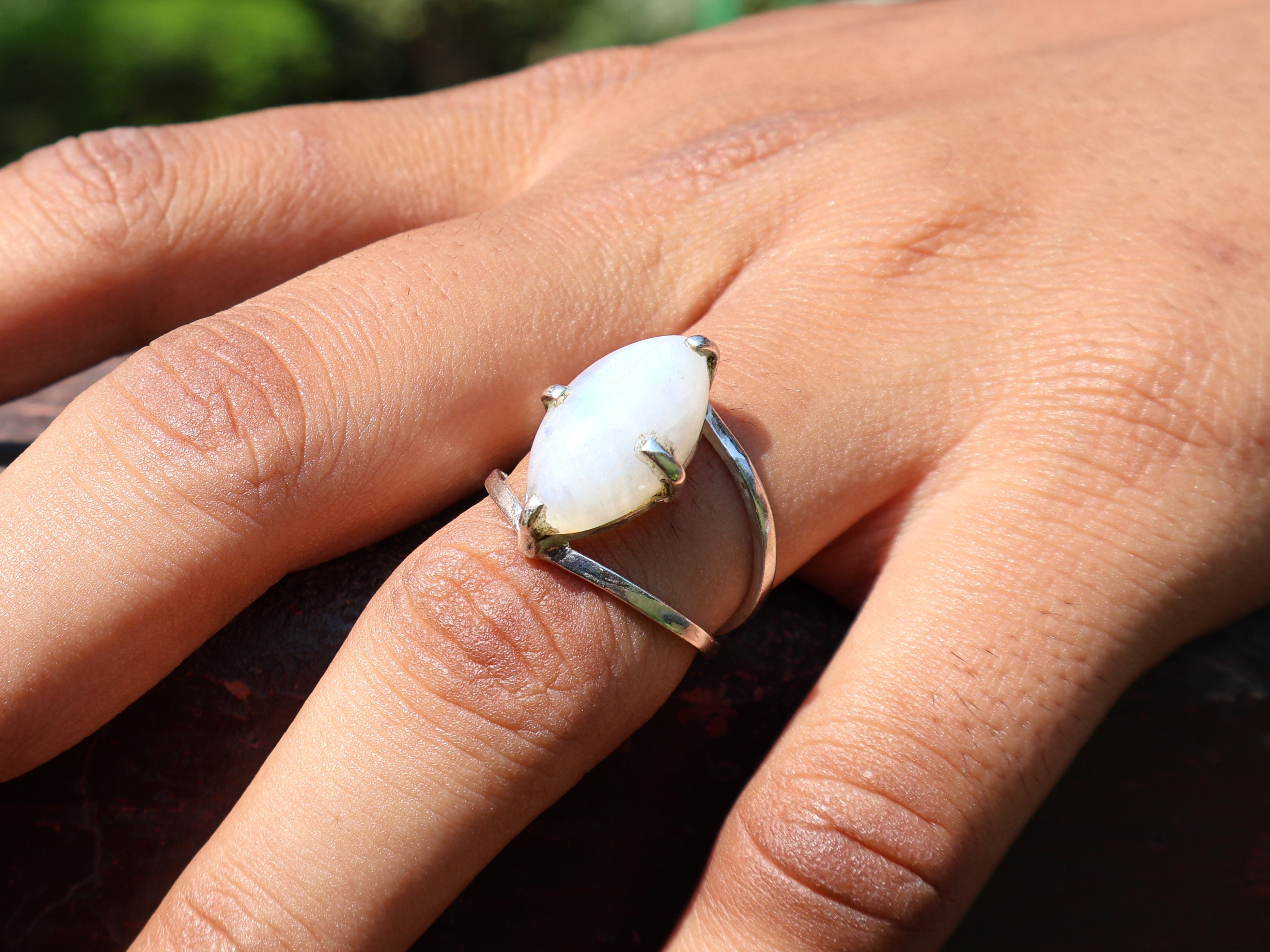 925 Sterling Silver Rainbow Moonstone Ring Women Ring Natural Moonstone Ring Blue Fire Ring Birthstone Gemstone Ring Jewelry
