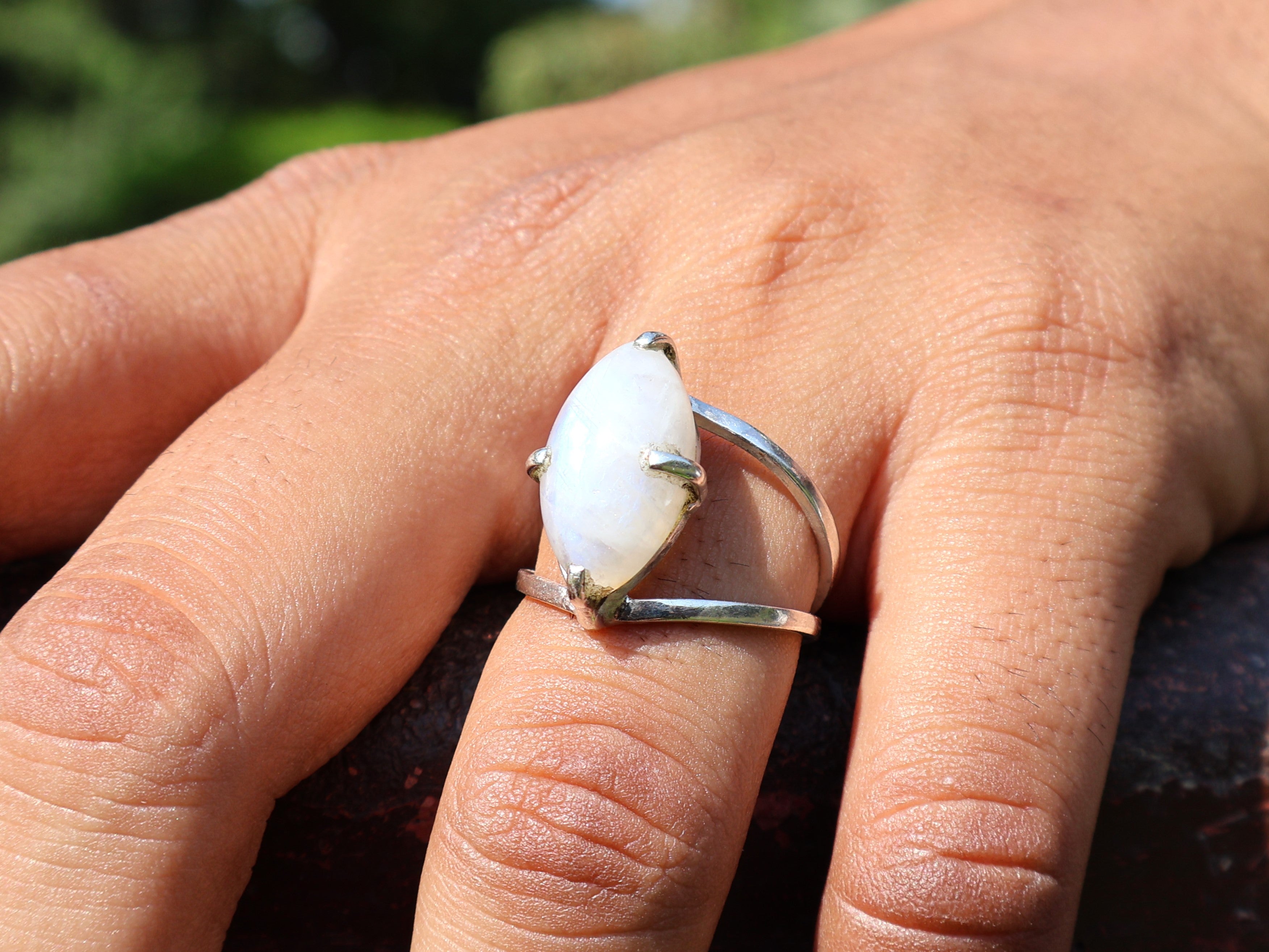 925 Sterling Silver Rainbow Moonstone Ring Women Ring Natural Moonstone Ring Blue Fire Ring Birthstone Gemstone Ring Jewelry