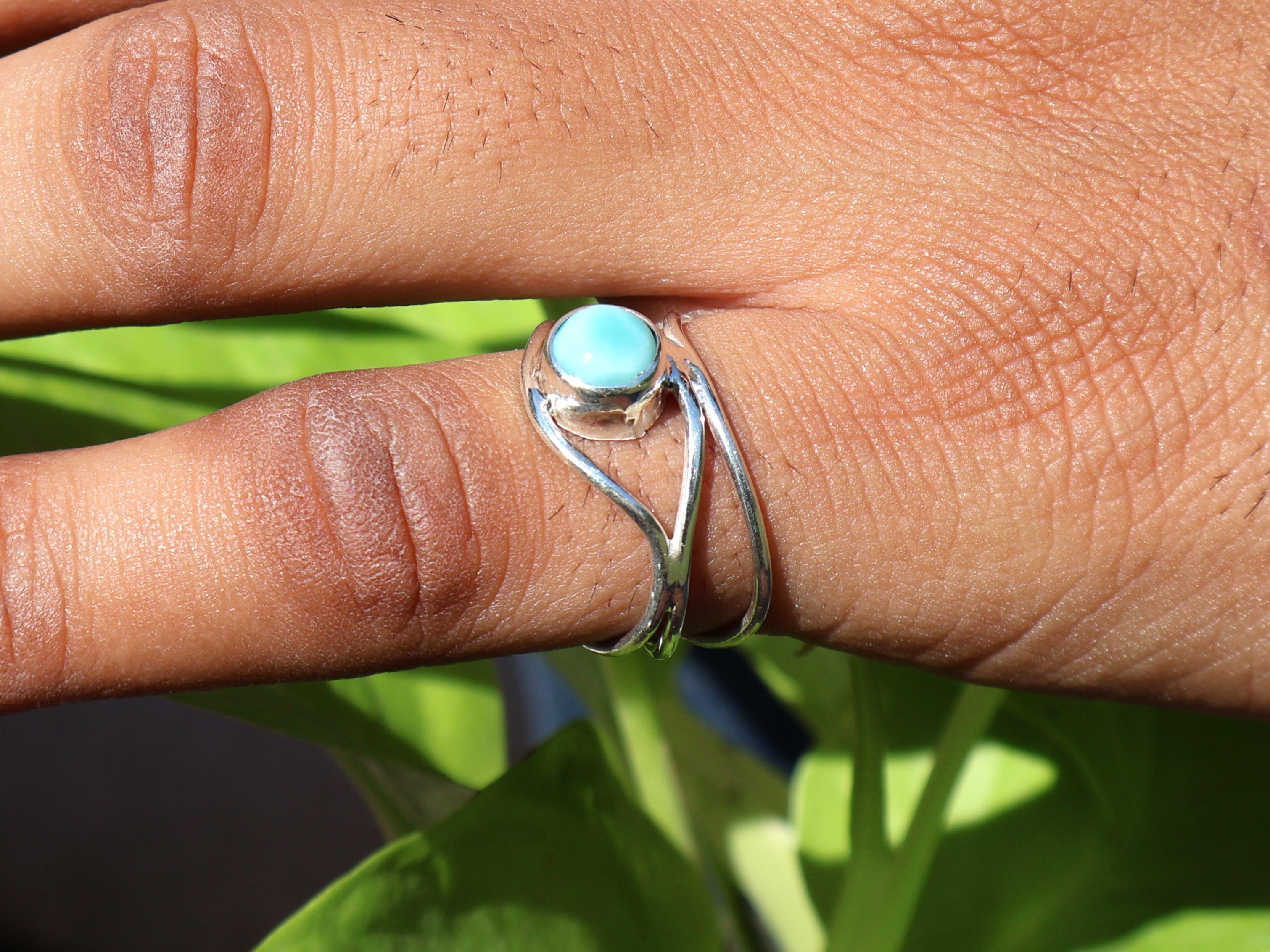 Natürlicher Larimar Ring 925 Silber Ring Zierlicher Larimar Ring Runder Larimar Edelstein Damenschmuck Geschenk für Sie Statement Ring