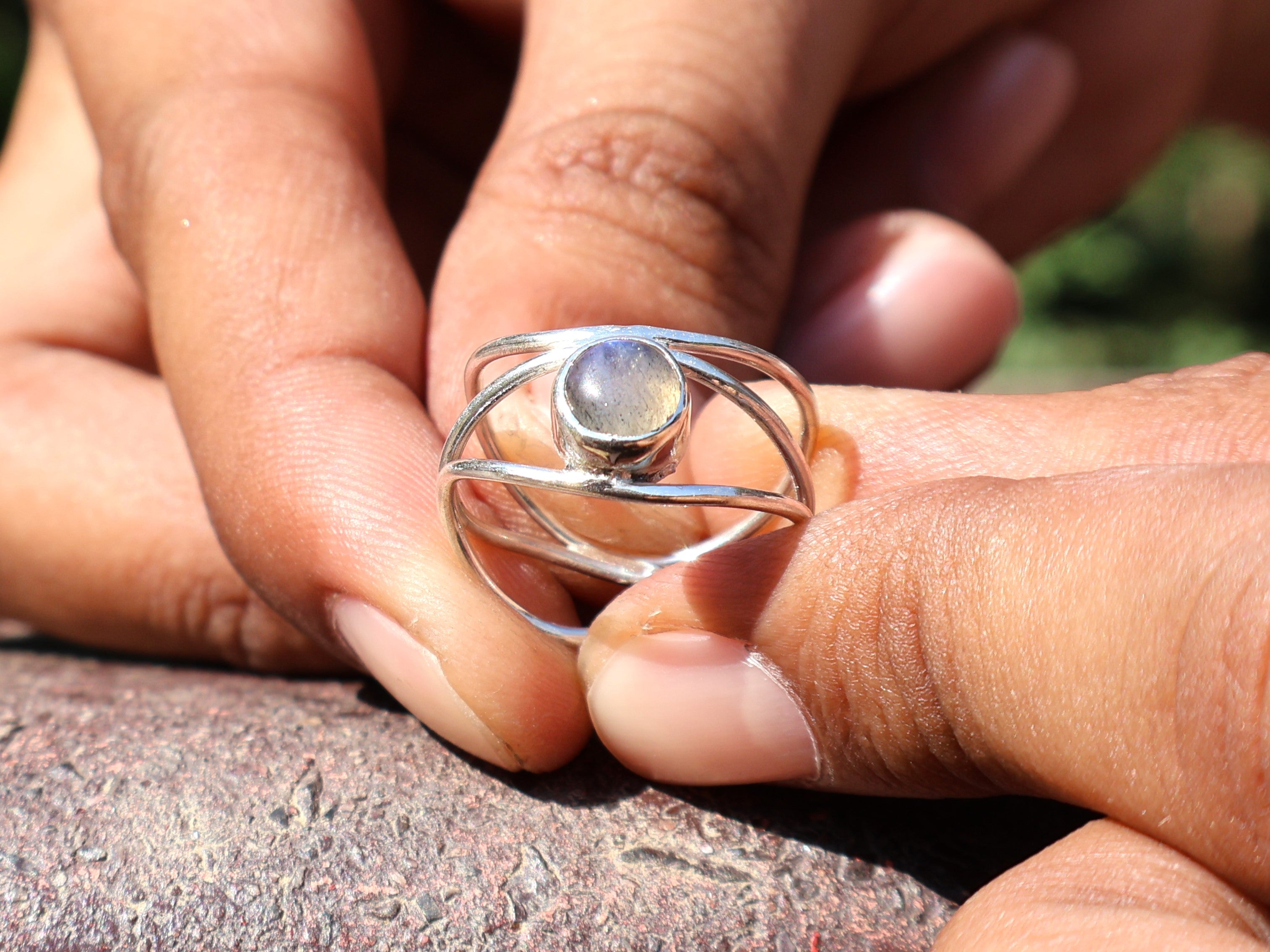 Natürlicher Labradorit Ring Sterlingsilber Ring 925 Edelstein Ring Handgemachter runder Labradorit Edelstein Ring Geschenk für sie