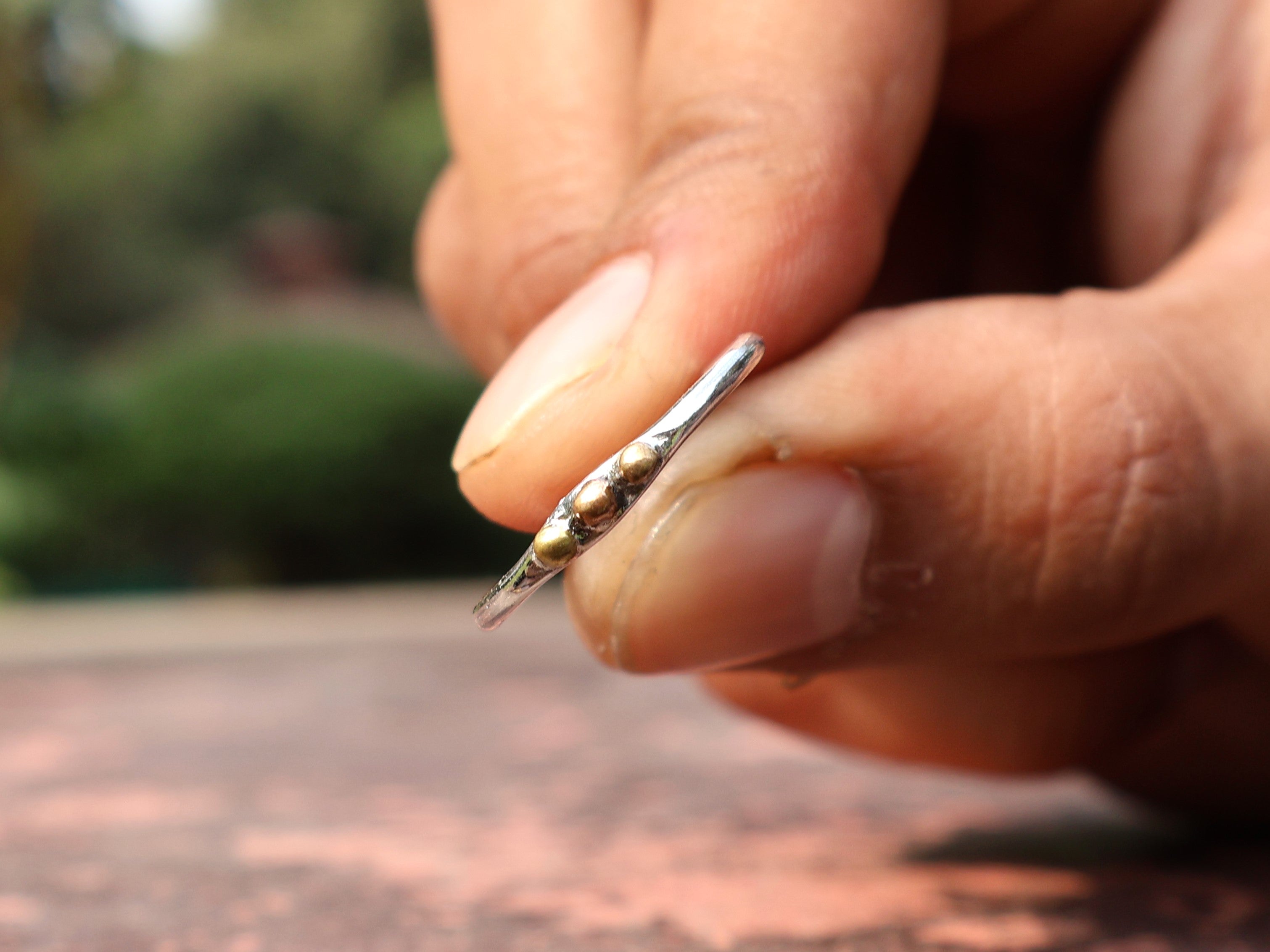 Zilveren stippenring 925 zilveren ring handgemaakte stapelring bedelring fijne ring bohemien subtiele ring cadeau voor haar