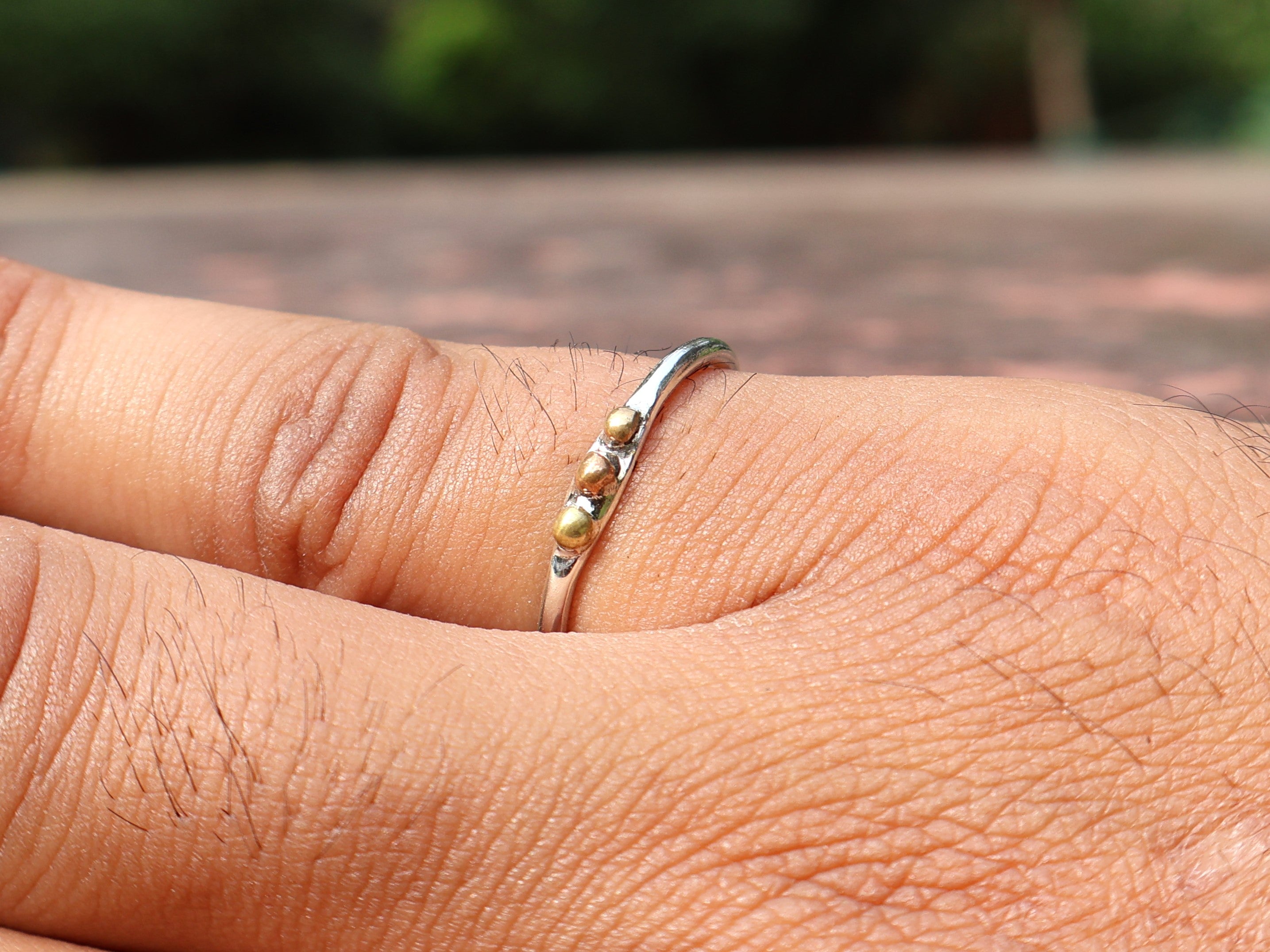 Zilveren stippenring 925 zilveren ring handgemaakte stapelring bedelring fijne ring bohemien subtiele ring cadeau voor haar