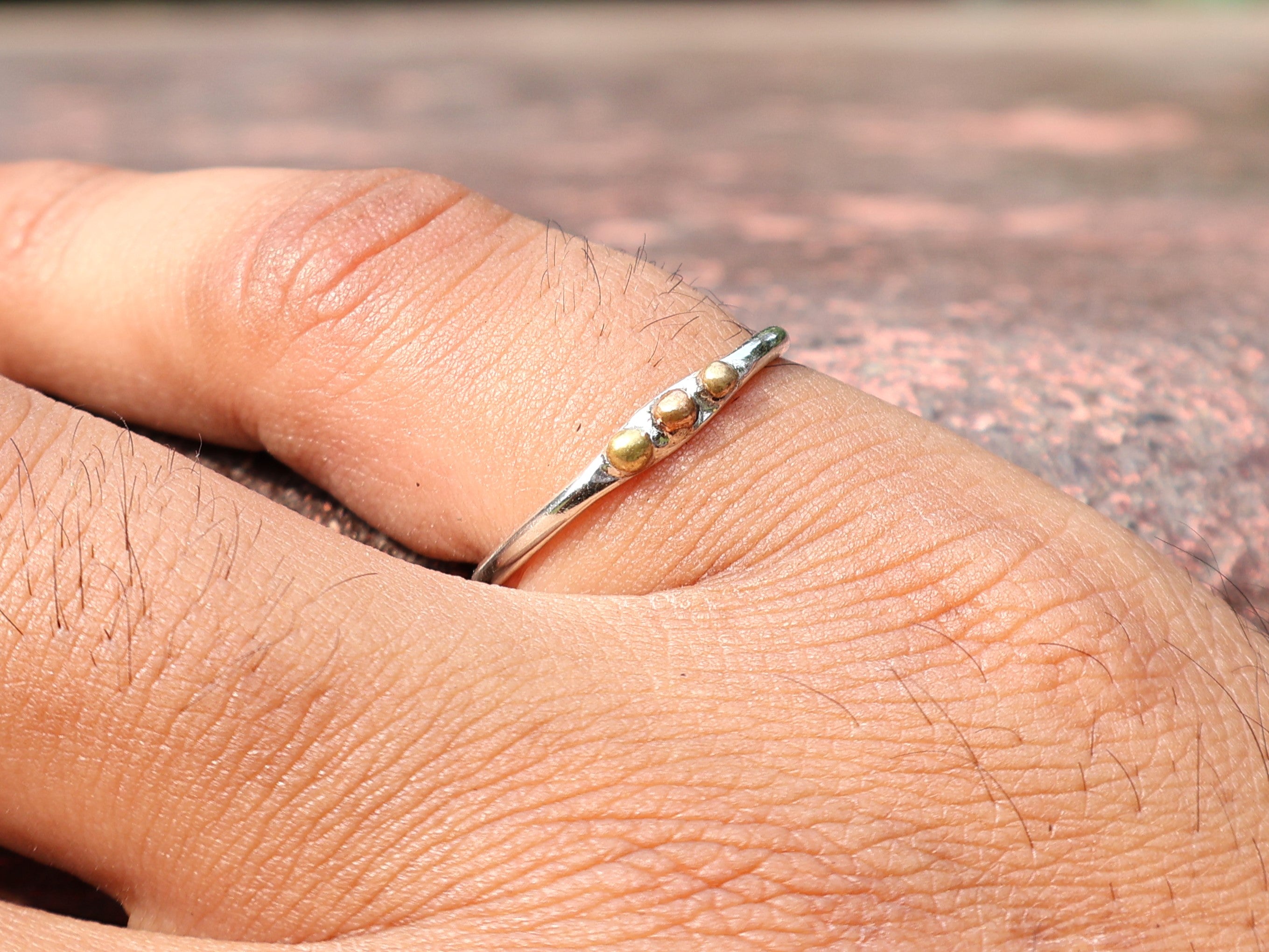 Zilveren stippenring 925 zilveren ring handgemaakte stapelring bedelring fijne ring bohemien subtiele ring cadeau voor haar