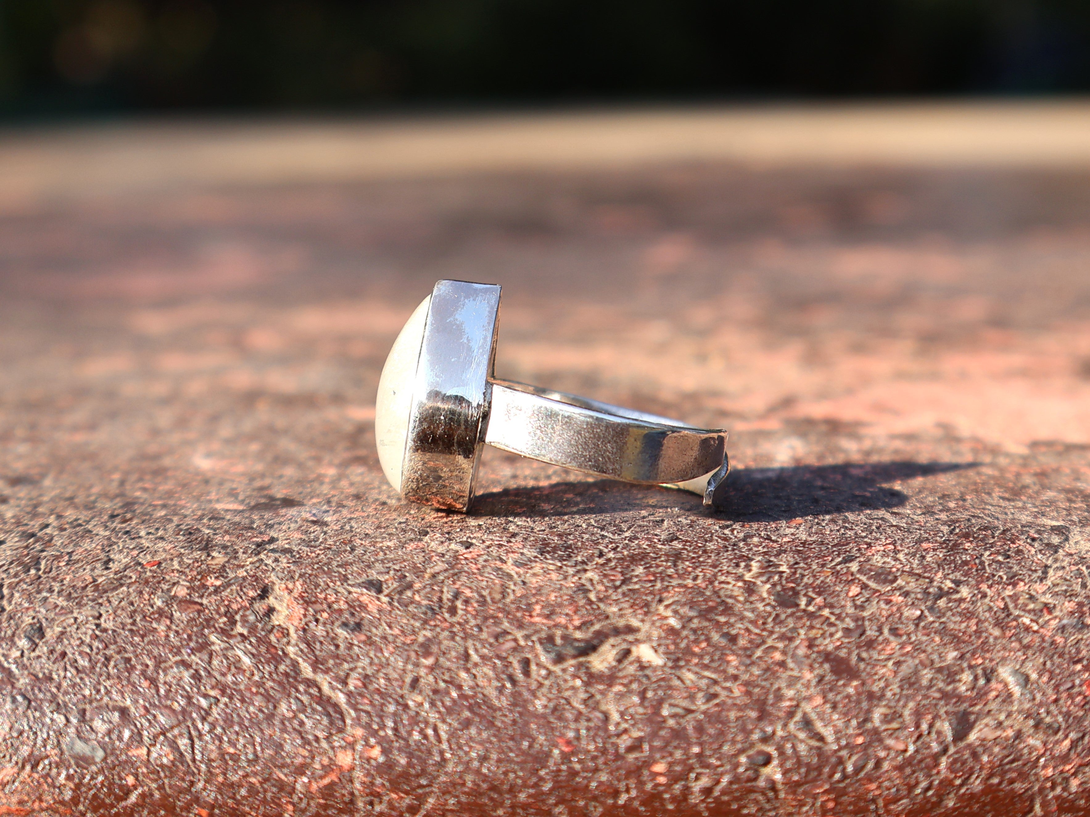 Regenbogen-Mondstein-Ring in Tropfenform, 925er Sterlingsilber, Damenring, handgefertigter Silberring, verstellbarer Ring, Geschenk für Sie