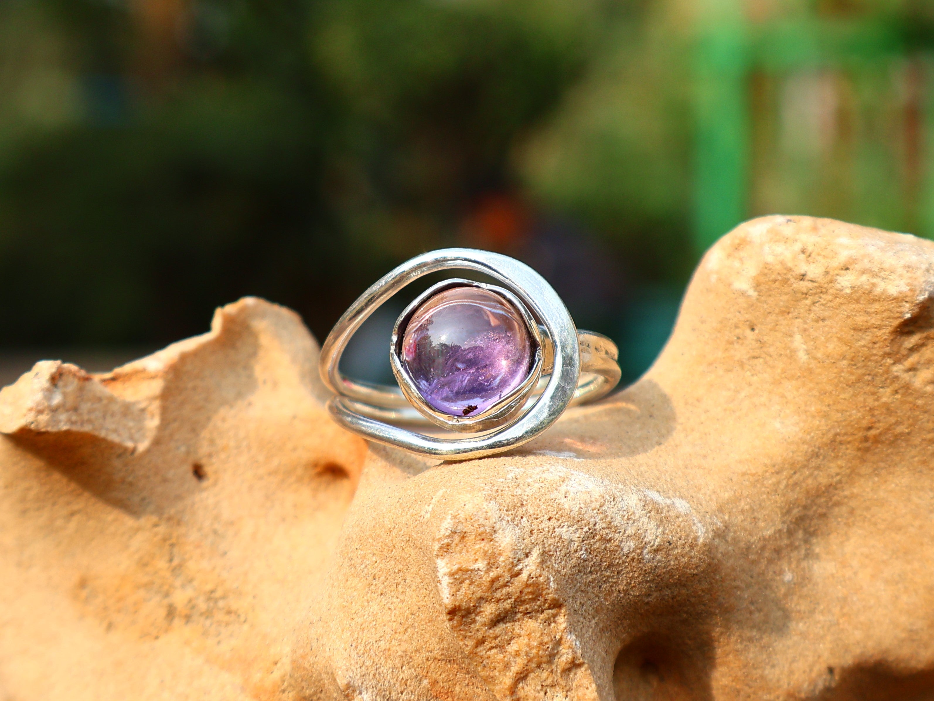 Wunderschöner Amethystring Geburtsstein Februar Runder Amethyst Designerring Geschenk für Sie Silber Amethystring Geschenk für Sie