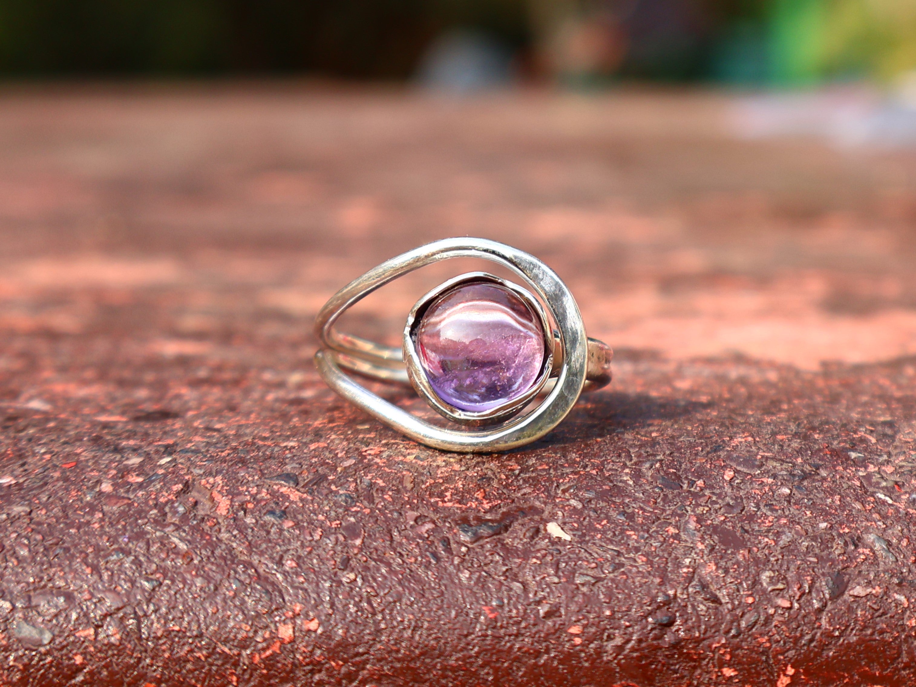 Wunderschöner Amethystring Geburtsstein Februar Runder Amethyst Designerring Geschenk für Sie Silber Amethystring Geschenk für Sie