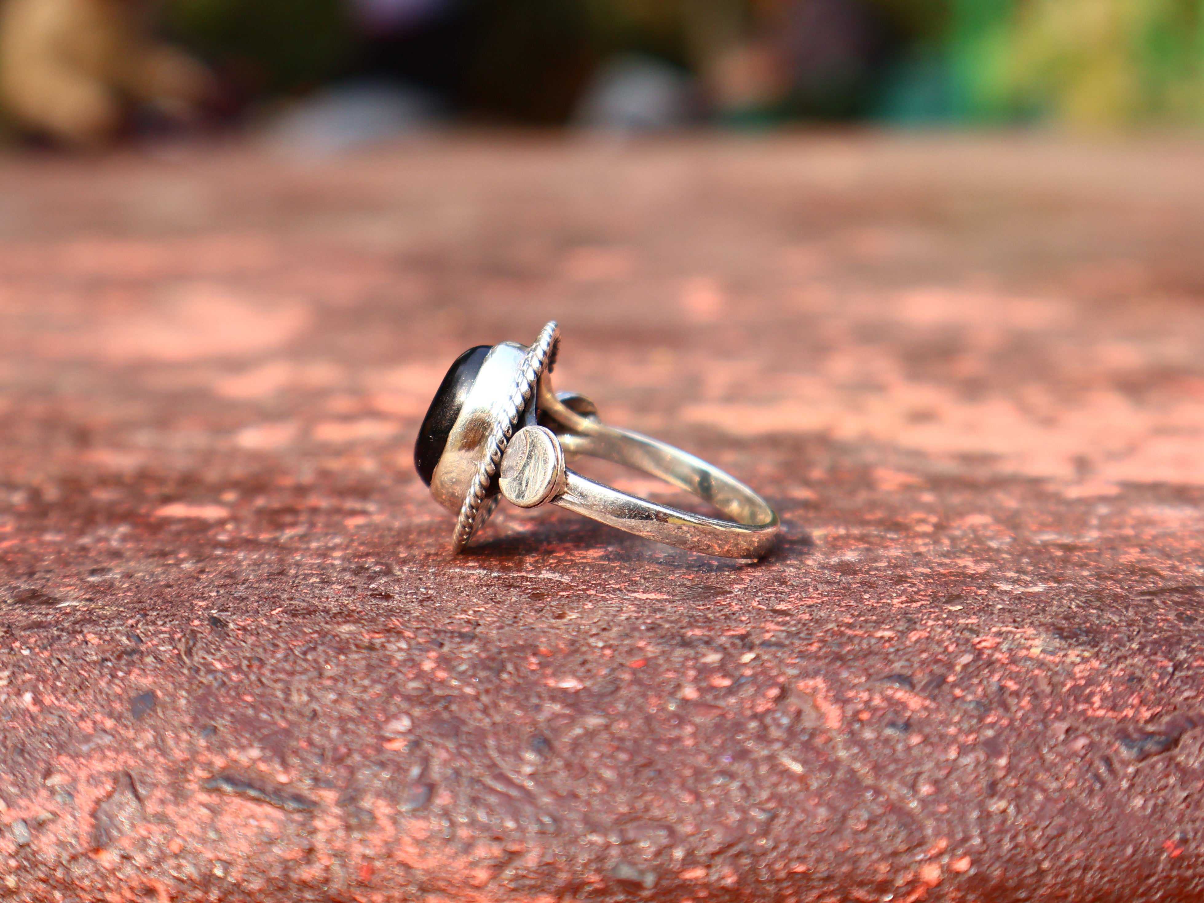 Schwarzer Onyx Ring 925 Sterling Silber Edelstein Ring Handgemachter Ovaler Onyx Cabochon Ring Zierlicher Ring Geschenk für Sie