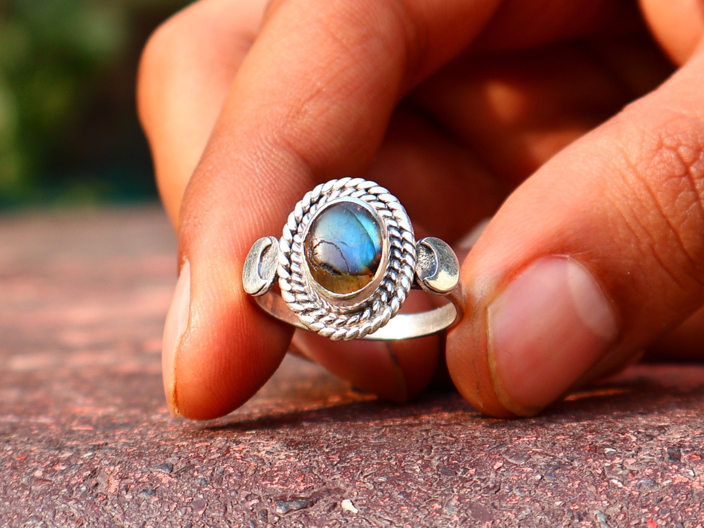Labradorit-Ring Sterling Silber Ring 925 Ovaler Edelsteinring Handgefertigter Statement-Ring Boho Zarter Ring Geschenk für Sie