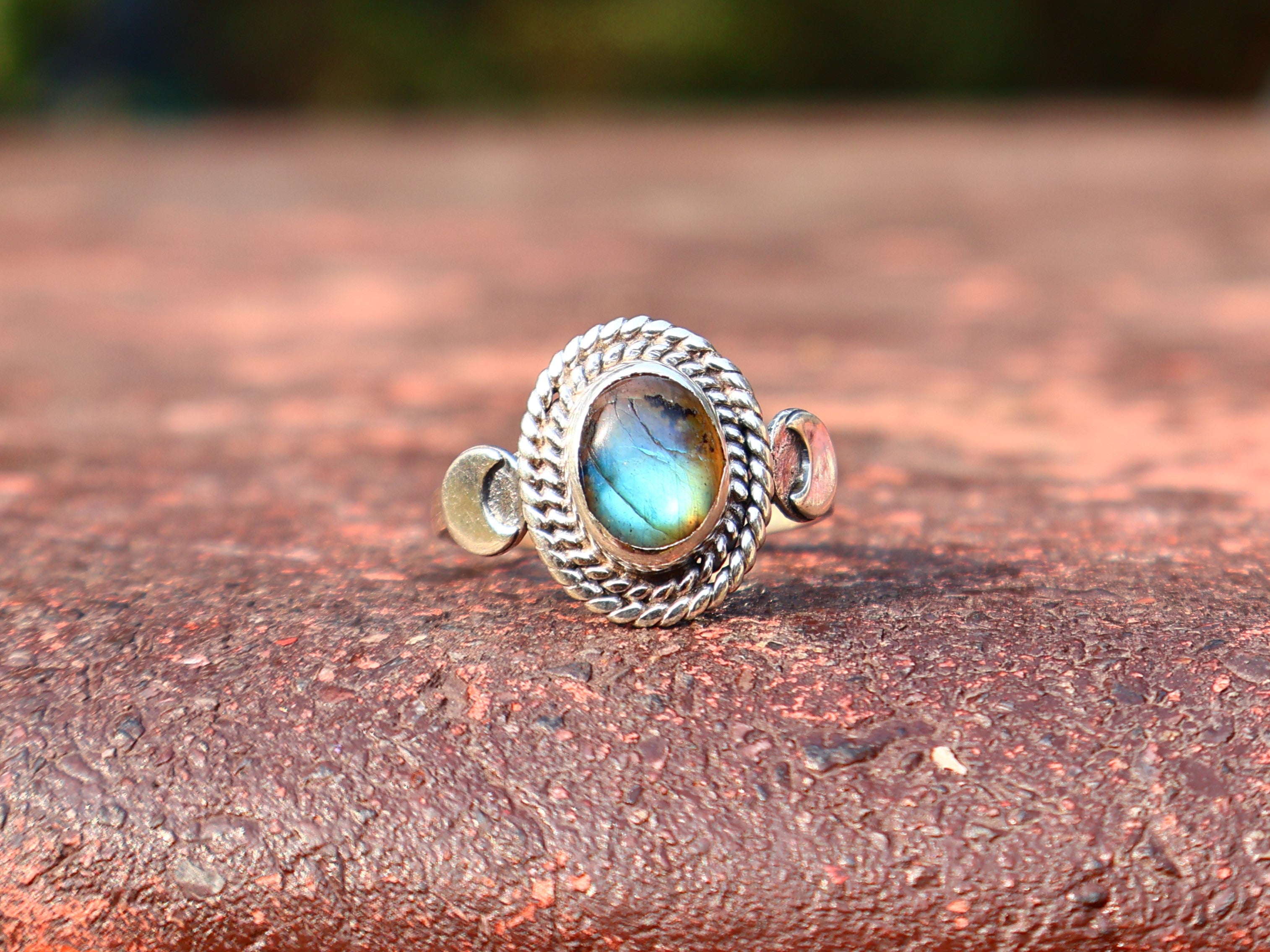 Labradoriet Ring Sterling Zilveren Ring 925 Ovale Edelsteen Ring Handgemaakte Statement Ring Boho Verfijnde Ring Cadeau Voor Haar