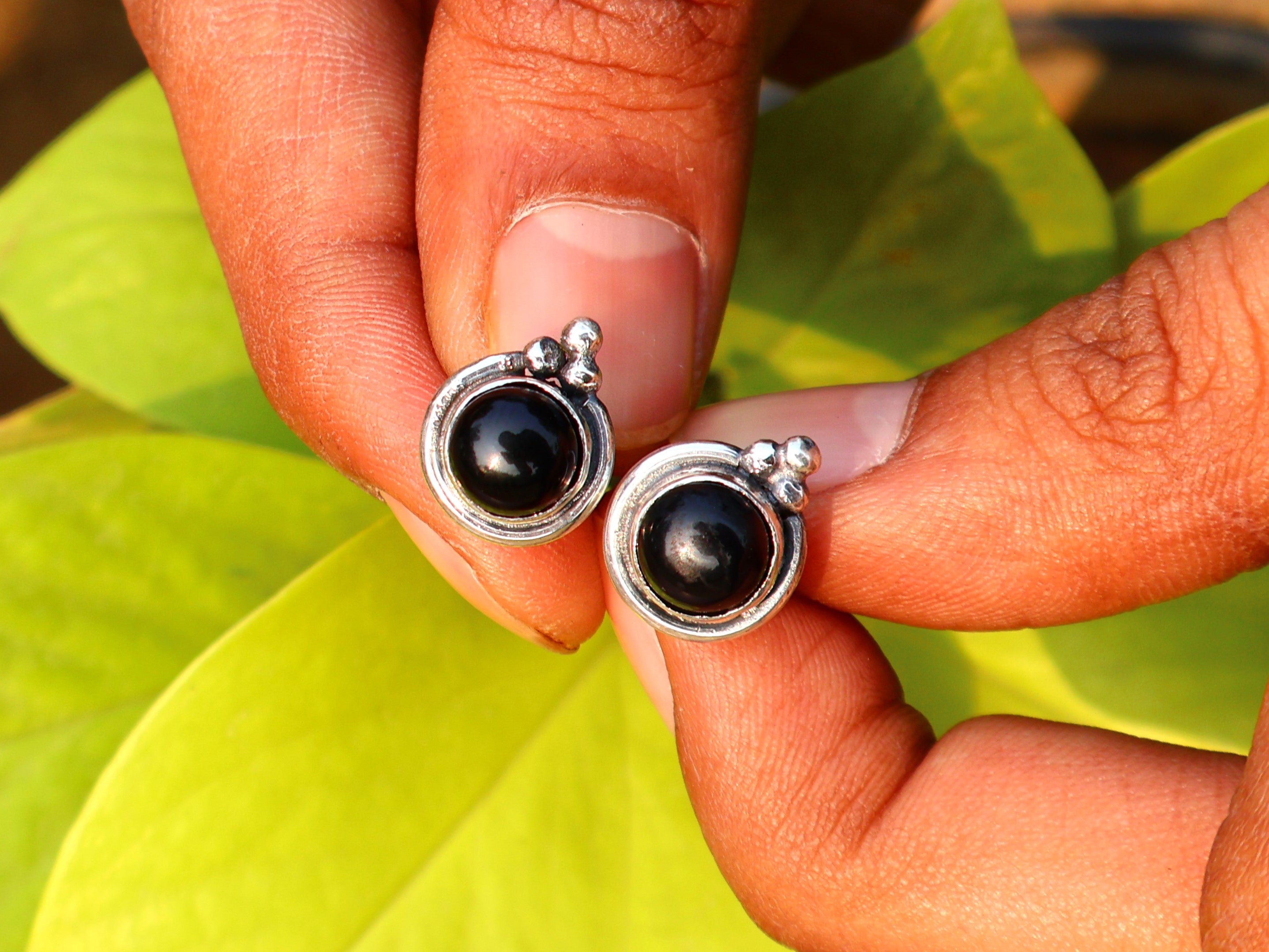 Ohrstecker aus schwarzem Onyx, 925er Sterlingsilber, Onyxschmuck, Ohrstecker für den Alltag, Ohrringe für Damen, Geschenk für die Schwester