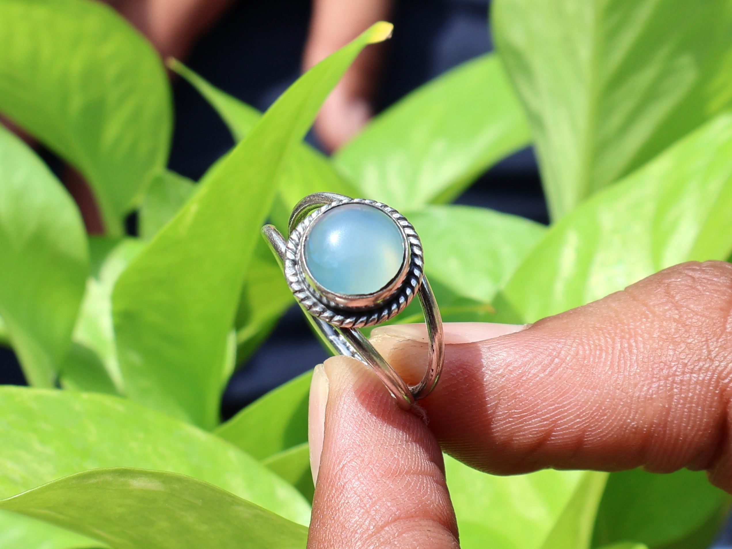 Aqua Chalcedon Ring 925 Sterling Silber Boho Ring März Geburtsstein Ring Blauer ovaler Edelstein Handgemachter Statement Silberring