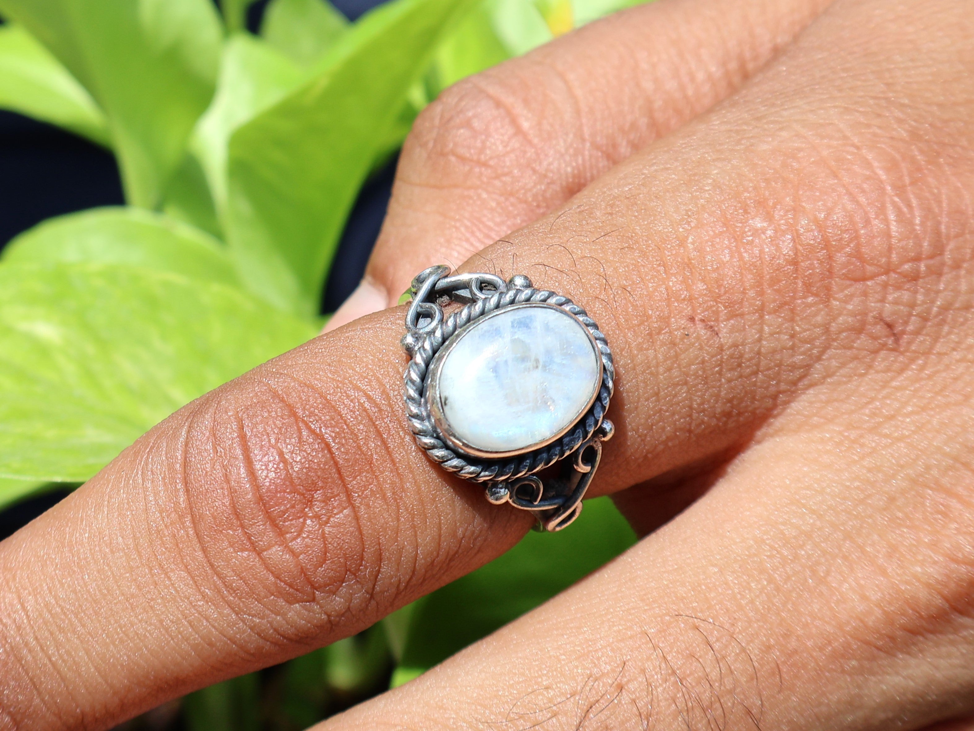 Ovaler Regenbogen-Mondsteinring 925er Sterlingsilber Ring Damen Ring Geburtssteinring Edelsteinring Geschenk für Sie