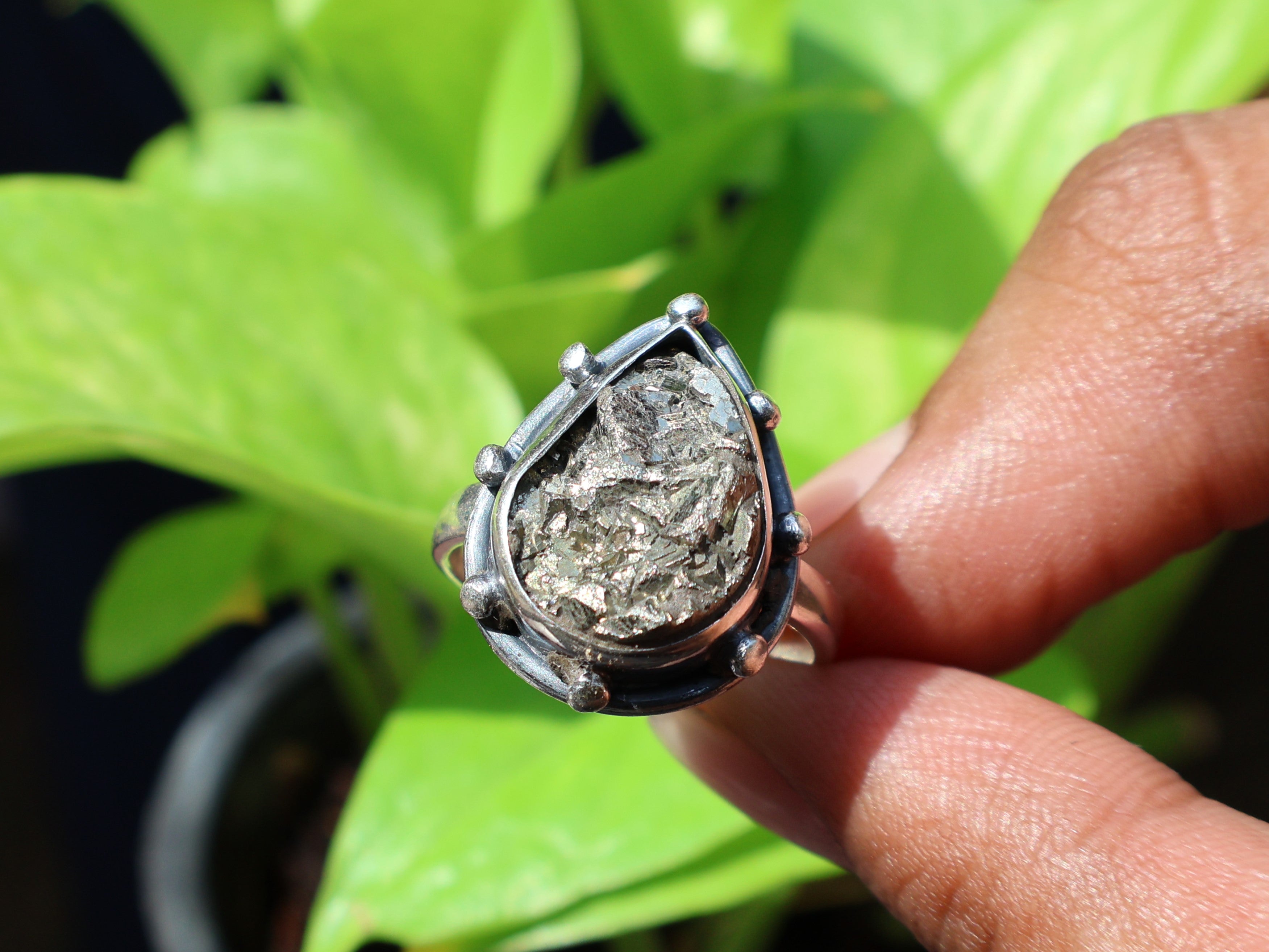 Roh-Pyrit-Edelsteinring Handgefertigter Ring 925er Sterlingsilberring Einzigartiger Ring Tropfenförmiger Ring Geschenk für Sie