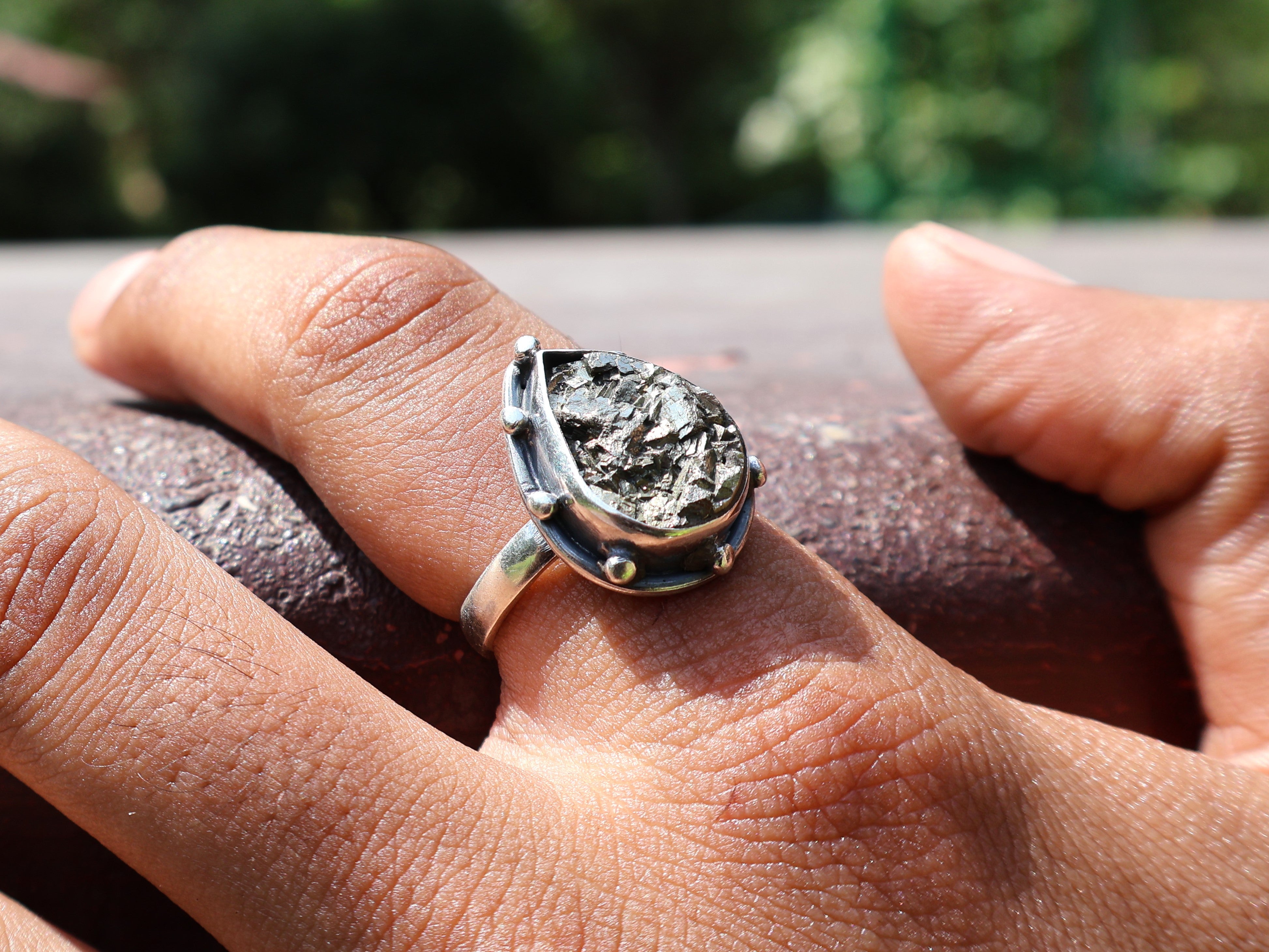 Roh-Pyrit-Edelsteinring Handgefertigter Ring 925er Sterlingsilberring Einzigartiger Ring Tropfenförmiger Ring Geschenk für Sie