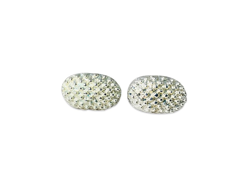 Ohrringe mit gepunkteten Nieten, 925er Silberohrringe, handgefertigte Ohrringe, silberne Damenohrringe, Statement-Ohrringe, Schmuck für sie, Alltags-Ohrringe