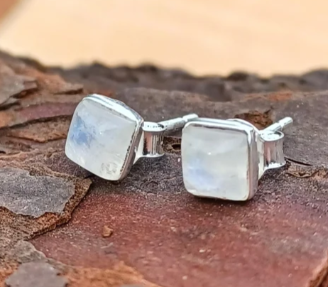 Ohrstecker aus Sterlingsilber mit quadratischem Mondstein, Edelstein-Ohrstecker für Damen, blaue Mondstein-Ohrstecker für Sie, Geschenk für Sie