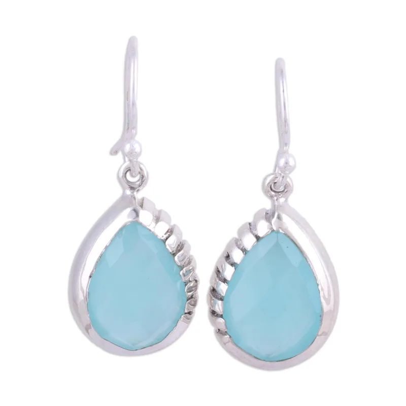 Moderne Ohrhänger aus Aqua-Chalcedon und Sterlingsilber, 925er Massivsilber, handgefertigt, Boho-Schmuck, zartes Geschenk für Sie und Mama