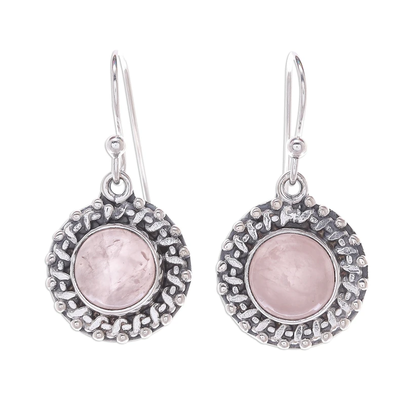 Lünettengefasste Rosenquarz-Cabochon-Ohrhänger aus 925er Sterlingsilber, handgefertigte Ohrringe, Rosen-Ohrringe, Designer-Ohrringe, Geschenk für Sie