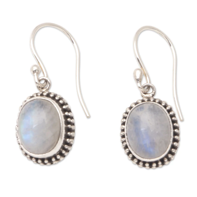 Ohrringe aus natürlichem Regenbogen-Mondstein-Cabochon, 925er Sterlingsilber, baumelnde Ohrringe, handgefertigte Edelstein-Ohrringe, Geburtstagsgeschenk für sie