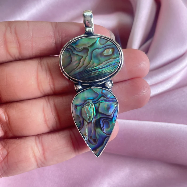 Abalone-Muschel-Anhänger mit Silberkette Halskette 925 Sterling Silber Anhänger Halskette Großer Edelsteinanhänger Handgemachter Edelsteinschmuck