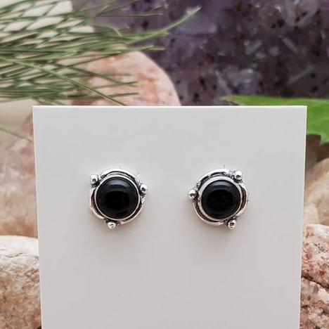 925 Sterling Silber handgefertigte runde schwarze Onyx-Ohrstecker Schwarzer Onyx Schmuck Böhmischer Schmuck Schwarze Ohrstecker Geschenk für Sie & Mama