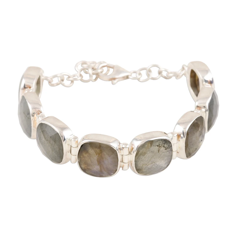 Viereckig facettiertes Labradorit-Armband aus 925er Sterlingsilber, Geburtstagsgeschenk für sie, bezaubernder Schmuck, Valentinstagsgeschenk für sie