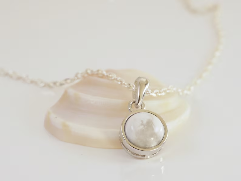 Natürliche Howlith-Halskette mit Anhänger und Kette für Damen, 925 Sterling Silber Howlith Schmuck, handgefertigter böhmischer Schmuck, Geschenk für sie