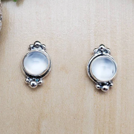 Weiße Mondstein-Ohrstecker Atemberaubende Mondstein-Ohrstecker Echter Edelstein Sterling Silber Heilenergie-Ohrstecker Geschenk für Sie