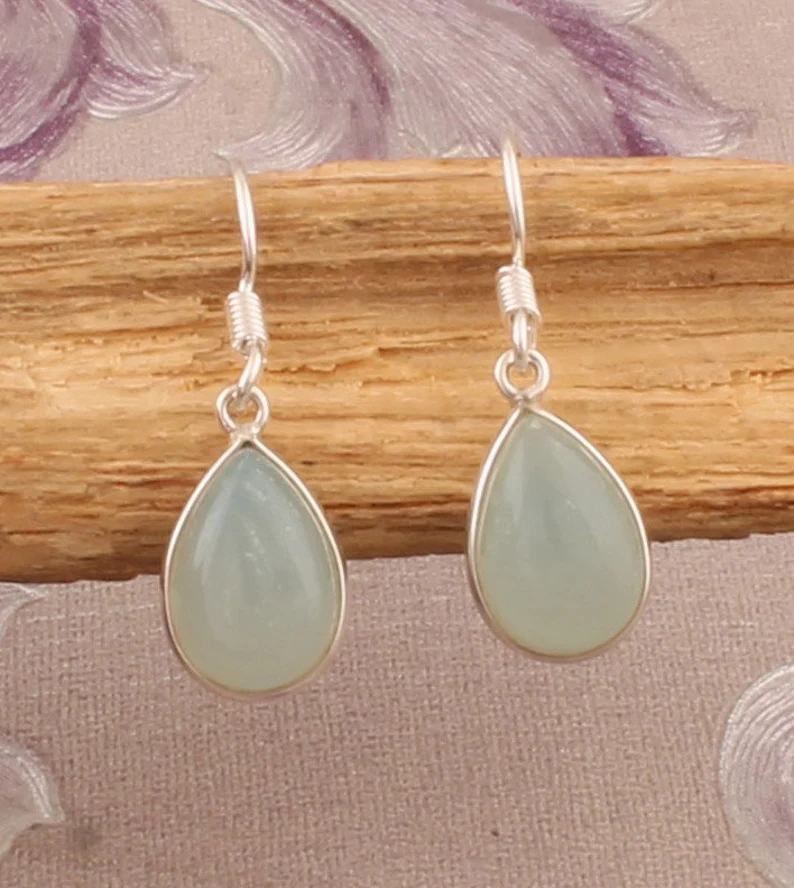 Aqua-Chalzedon Birnenform Edelstein Ohrringe 925 Sterling Silber Ohrringe Designer Lünettenfassung Silber Ohrringe Handgefertigte Edelstein Ohrringe