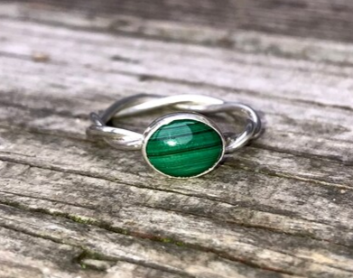 Malachite 925 Sterling Silver Twist Band Ring Oval Malachite Cabochon Women Ring Wedding Ring Partywear Ring