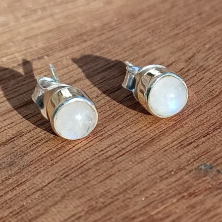 925 Sterling Silber Runde Mondstein Ohrstecker Handgemachte böhmische Ohrstecker Geschenk für die Schwester