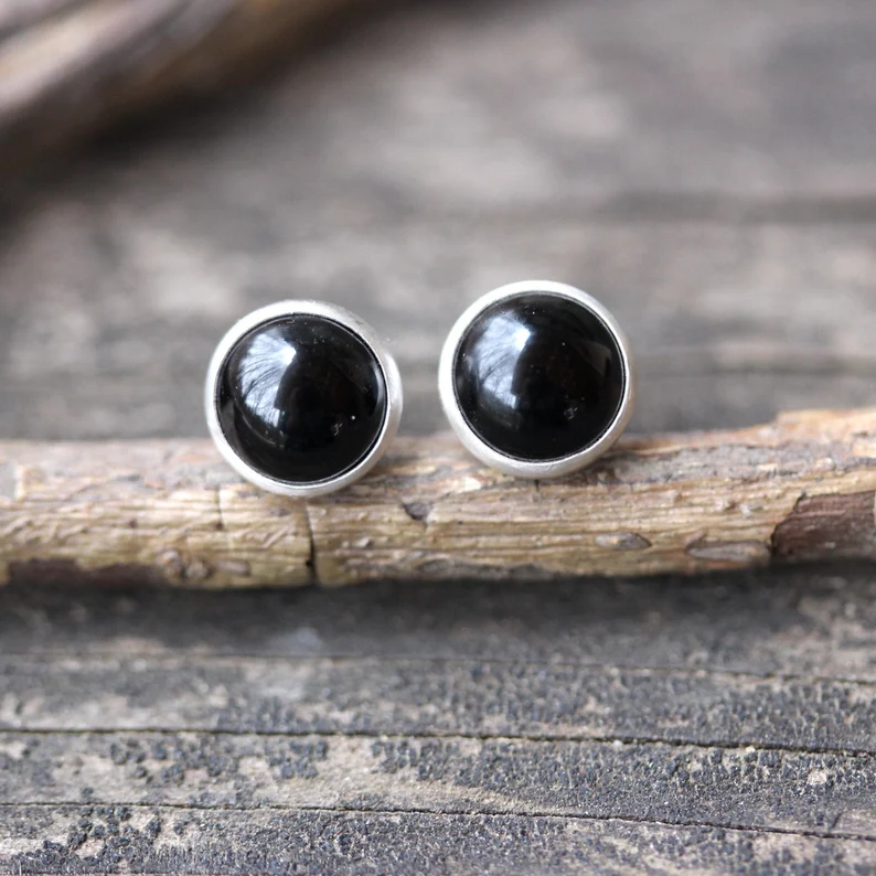 Handgemachte runde Ohrstecker aus schwarzem Onyx Sterlingsilber Onyxschmuck Bohème-Schmuck Schwarze Ohrstecker Geschenk für sie
