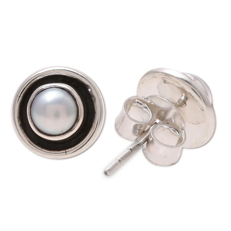 Runde Zuchtperlen-Ohrstecker 925 Sterling Silber handgemachte Ohrstecker Alltags-Ohrringe Geburtstagsgeschenk für sie & Mama