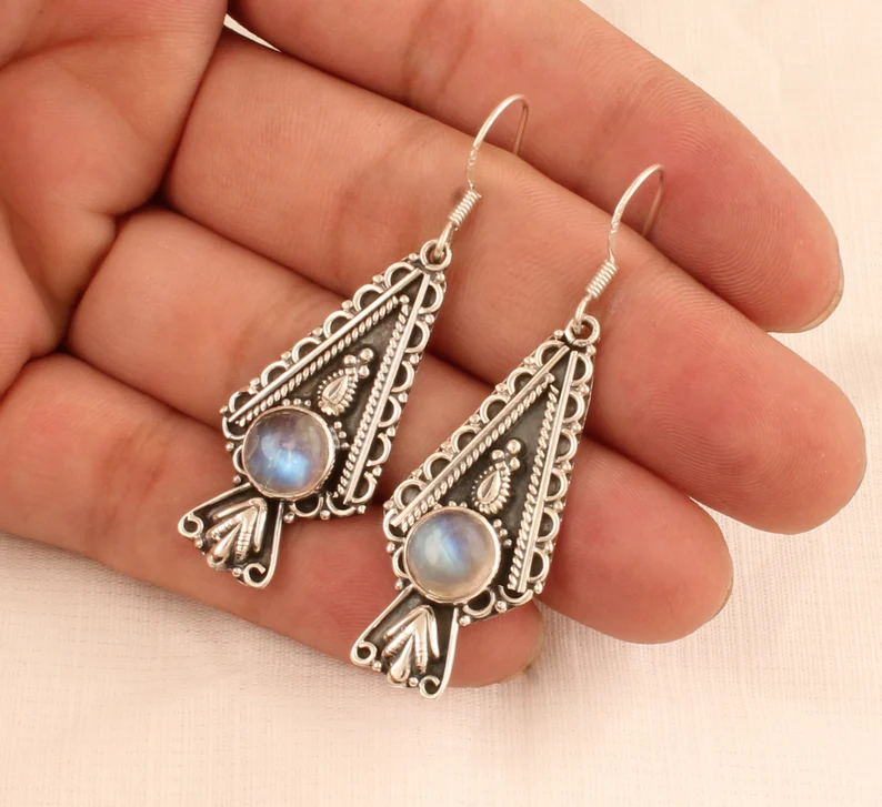 Regenbogen-Mondstein Massive 925 Sterling Silber Boho Ohrringe für Damen Handgemachte Silber Gravierte Ohrringe als Geschenke Edelsteinohrringe