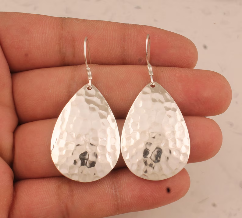 Massive 925 Sterling Silber strukturierte gehämmerte Teardrop-Ohrringe für Damen handgemachte silberne Birnenohrringe Hochzeitsbrautjungfern-Geschenkidee